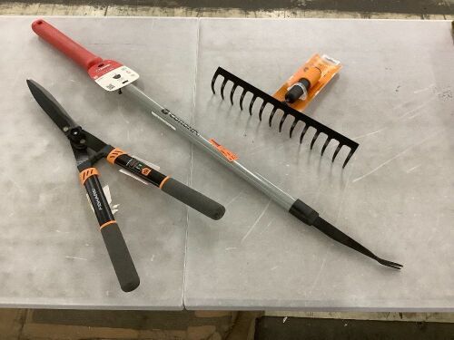 Lot of Garden Tools  - Lot 254