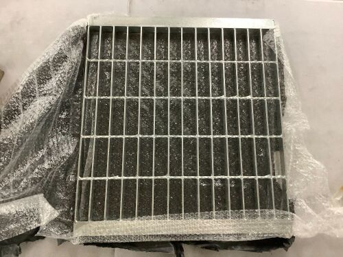 DuuMuut Galvanized Drain Cover  - Lot 334
