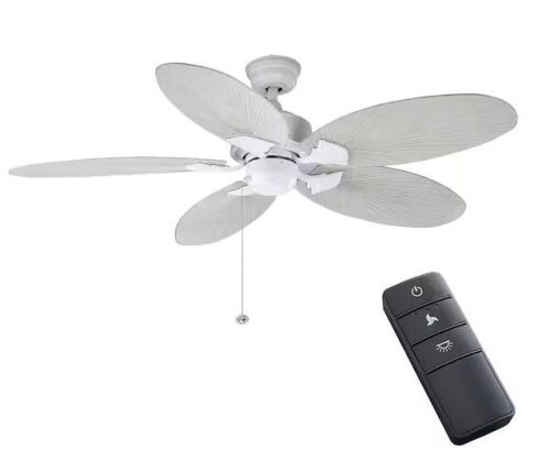 Hampton Bay Lillycrest 52 in. Indoor/Outdoor Matte White Ceiling Fan with Remote Control  - Lot 454