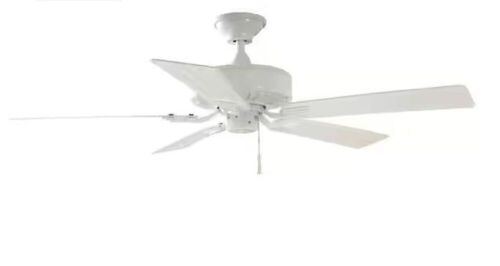 Hampton Bay Barrow Island 52 in. Indoor/Outdoor Wet Rated White Ceiling fan - Lot 546