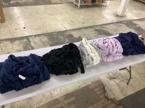 Lot of (5) Bath Robes - Lot 408