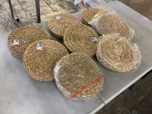 Lot of (8) 4 pack 10" Woven Placemats  - Lot 220
