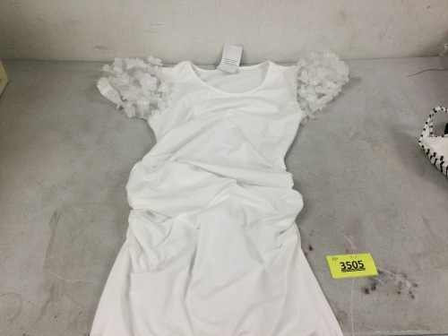 White Dress - Lot 3505