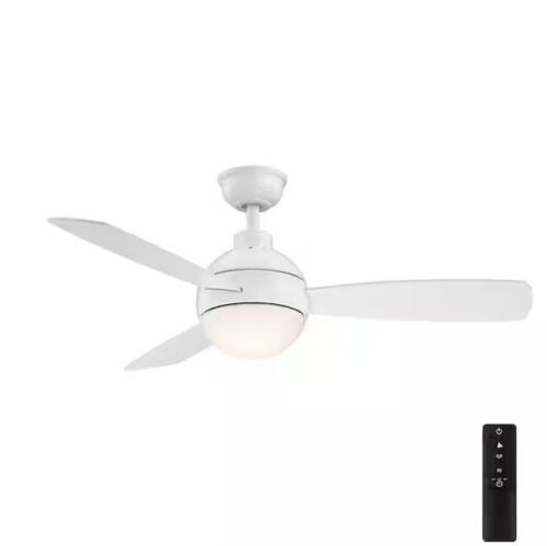 Home Decorators Collection Alisio 44 in. LED White Ceiling Fan with Light and Remote Control - Lot 517