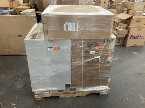 Lot of (3) Cabinets - 2 Base & 1 Wall - Lot 54
