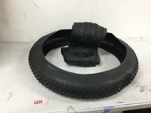 Set of 2 Bike Tires - Lot 2326