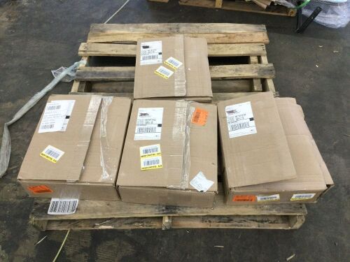 Lot of (4) Cases of MSI Silver Verglas Bevel Subway 12 in. x 12 in.  Glass Mesh-Mounted Mosaic Tile, 2 Box/Case - Lot 308