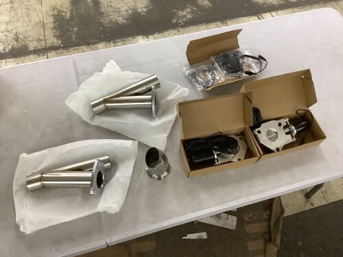 Exhaust Parts, Unknown Fit  - Lot 444