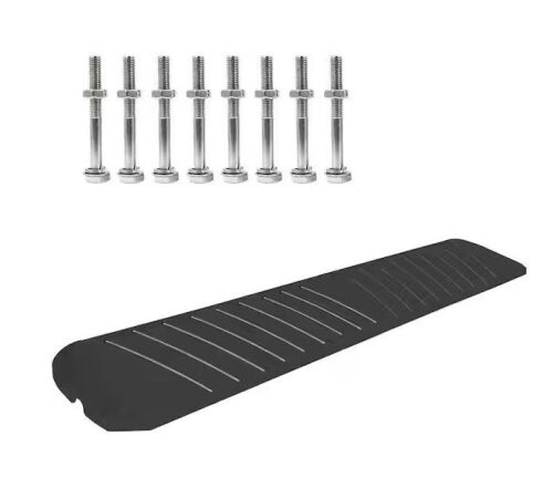  VEVOR 47.2 in. x 16.1 in. x 2.6 in. Speed Bump 1-Channel Cable Protectors Rubber Driveway Ramps, 2-Pack - Lot 103
