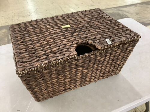 Lot of (2) Woven Storage Baskets - 1 Damaged - Lot 356