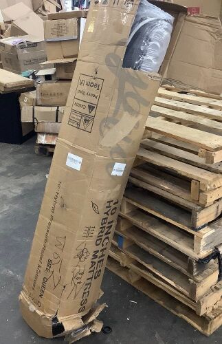10" Hybrid Mattress Queen Size  - Lot 73