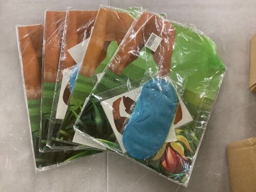 Lot of Party Supplies - See Pics - Lot 147