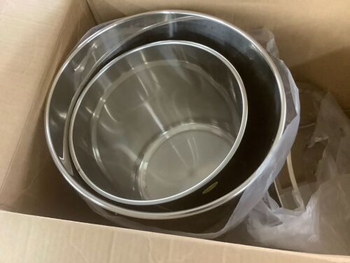 Stainless Steel Liquid Storage Pail w/Lid 20L - Lot 193