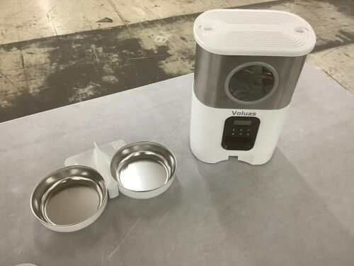 Automatic Pet Feeder  - Lot 270