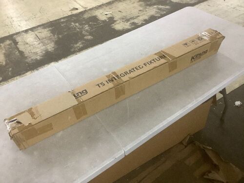 Kihung 4' T5 Integrated Light Fixtures  - Lot 489
