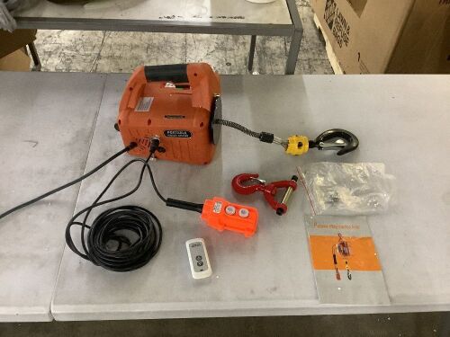 3 in 1 Electric Hoist Winch 2200LBS 38ft - Lot 223