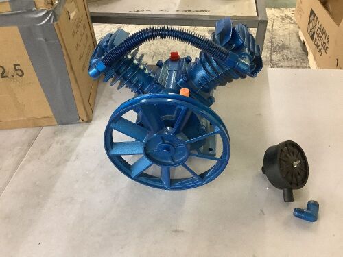 V Style 2 Cylinder Air Compressor Pump Motor Head  - Lot 224