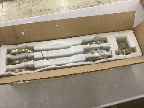 Lot of (2) Light Fixtures - Lot 615