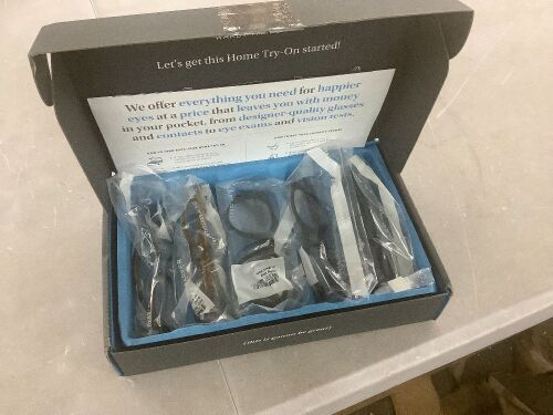 Box of Glasses - Lot 710