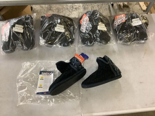 Lot of (5) Women's Bootie Slippers, Medium 7-8 - Lot 611