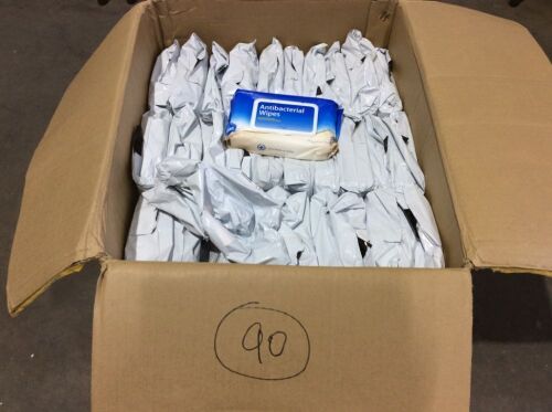 Lot of (90) Antibacterial Wipe Packs - Lot 337
