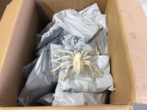 Lot of (34) Skeleton Spiders - Lot 568