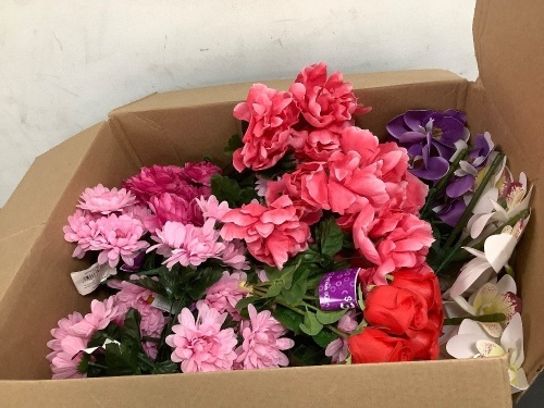 Box of Fake Floral Flowers - Lot 4895