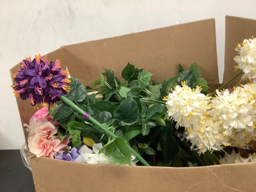 Box of Fake Floral Flowers - Lot 4897