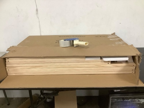 Wooden Playpen - Lot 4729