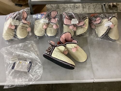 Lot of (5) Women's Bootie Slippers, X-Large 11-12 - Lot 163