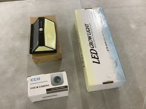 Digital Backup Camera & (2) LED Lights - Lot 366