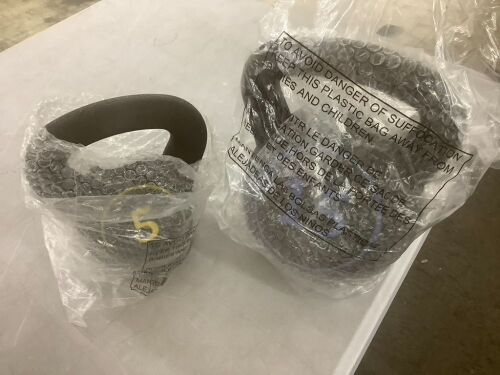 Kettlebell Exercise Fitness Weight Set, 5 & 15 lb  - Lot 696