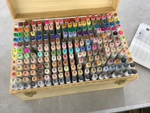 Alcohol-Based Marker Pen Kit w/ Brush & Chisel Tip - Lot 225