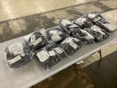 Lot of (11) Women's Zip Up Robes, L/XL - Lot 457