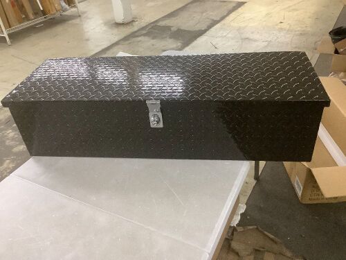 Aluminum Tool Box - Broken Lock, No Key - Lot 118