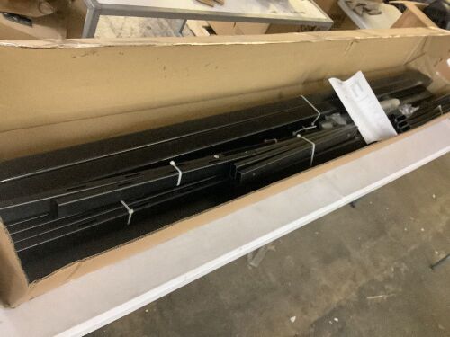 Vingli PVC Garden Arbor - 1 Piece Damaged - Lot 113