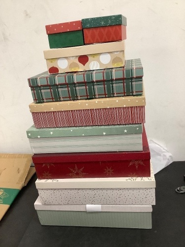 9pc Seasonal Gift Box Set - Lot 5043