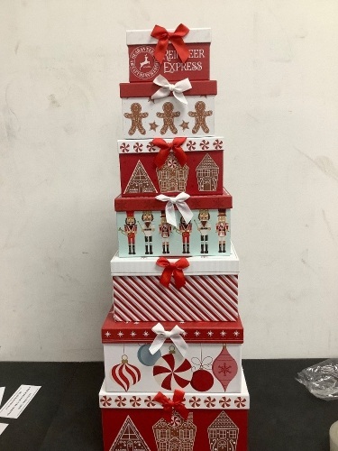 Set of 7 Christmas Gift Boxes - Lot 5258