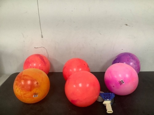 Box of Balls 6ct - Lot 5683