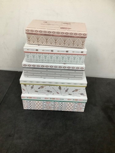 Gift Boxes (Set of 5) - Lot 5715