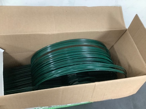 Green Folding Fence, 20 Count - Lot 5720