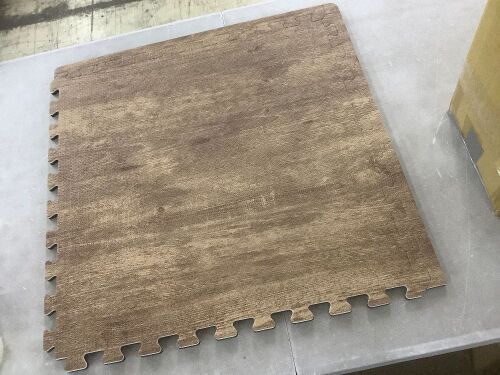 Interlocking Foam Floor Mats, 24 pc  - Lot 188