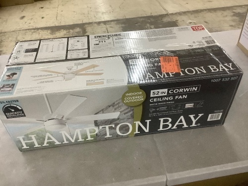 Hampton Bay 52 in. Corwin Indoor/Outdoor Matte White LED Ceiling Fan with Light Kit - Lot 451