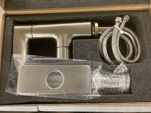 Single Handle Bathroom Faucet - Lot 742