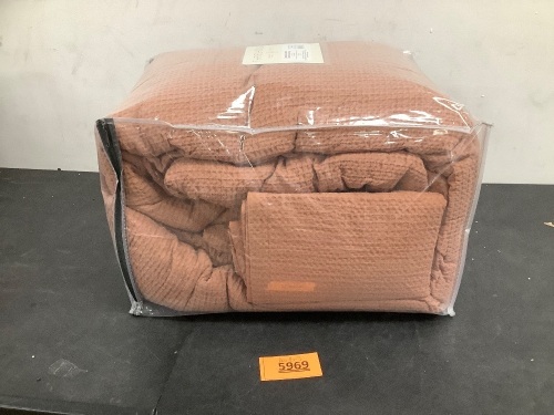 Threshold Cosmic Rust Waffle Comforter Set, King - Lot 5969