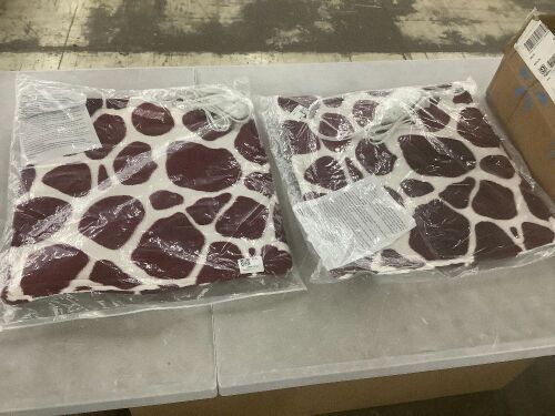 Lot of (2) Heating Pads - Lot 378