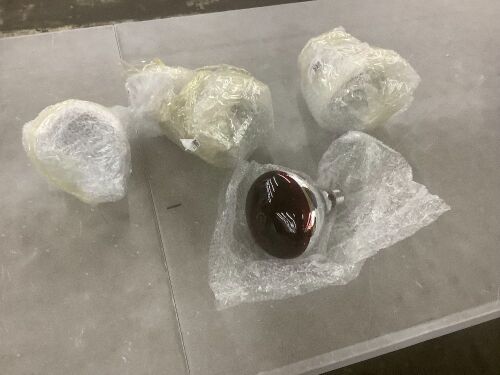Lot of (4) Red Light Bulbs - Lot 466