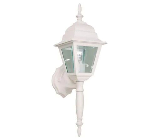 Hampton Bay 19.75 in. White 1-Light Outdoor Line Voltage Wall Sconce - Lot 599