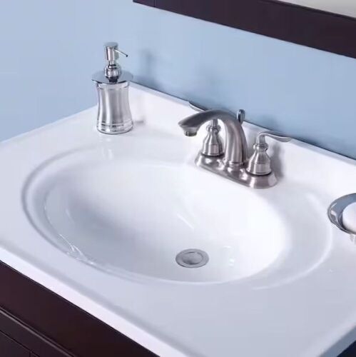Glacier Bay 31 in. W x 22 in. D Cultured Marble White Round Single Sink Vanity Top in White - Lot 139