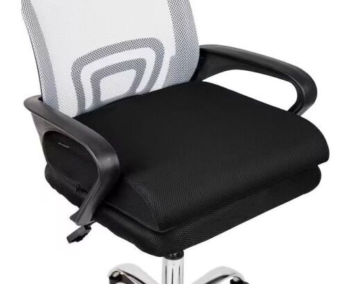 Mind Reader Black Memory Foam Ergonomic Office Chair Cushion 18 in. L x 17.5 in. W x 3 in. H - Lot 348